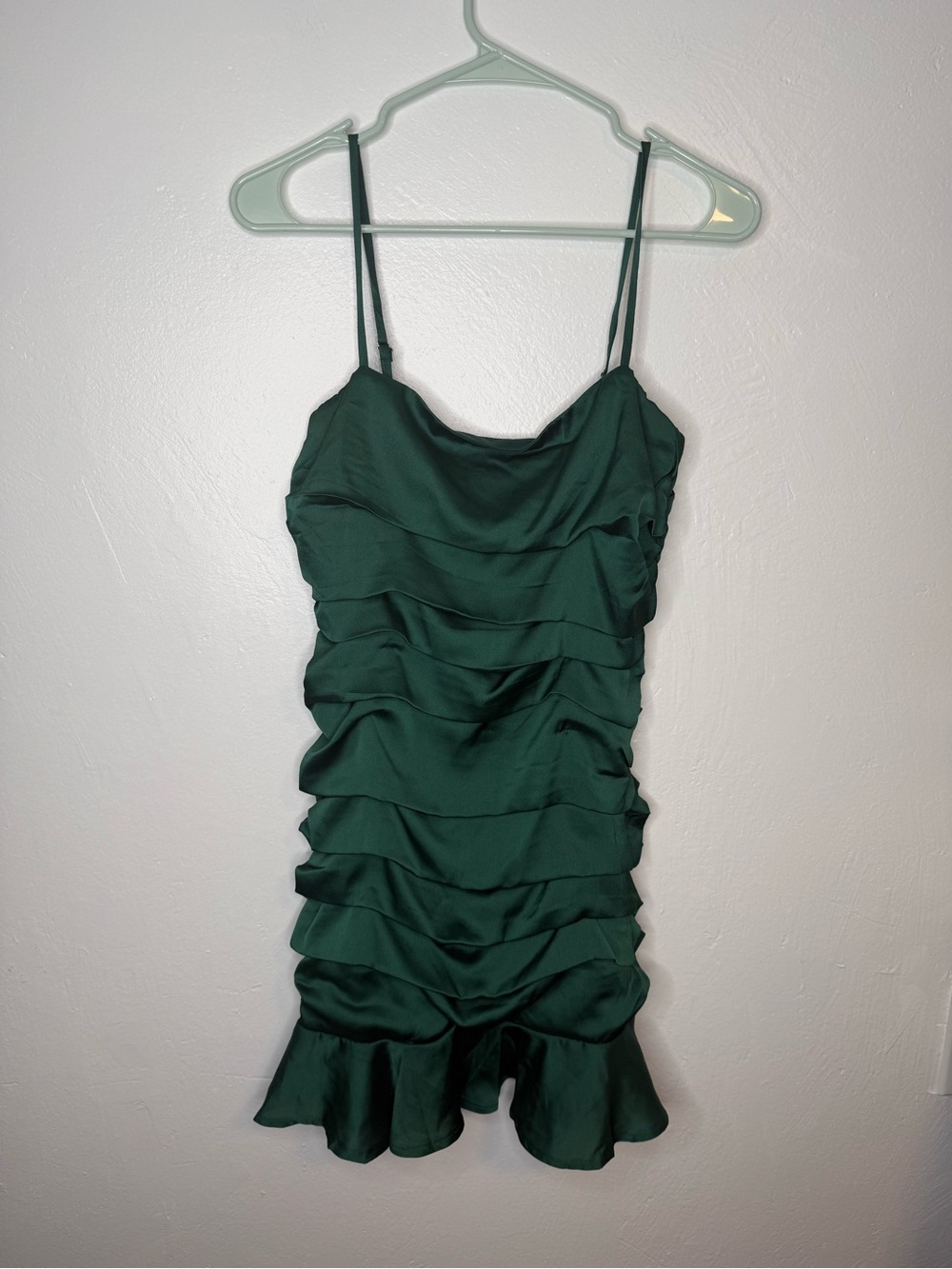 Hello Molly Emerald Green Satin Ruched Mini Dress Size M (AU 10 / US 6) - Picture 2 of 12